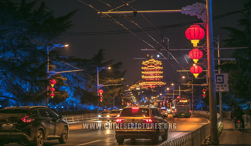 Wuhan Huanghelou bridge night photo 2020