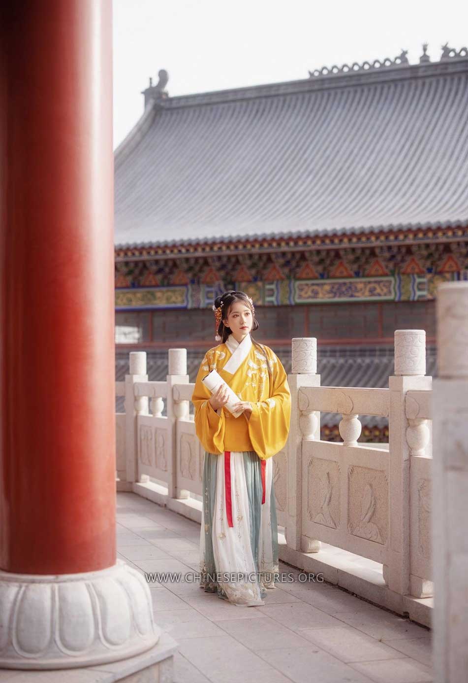 Hanfu and ancient Chinese building 2023